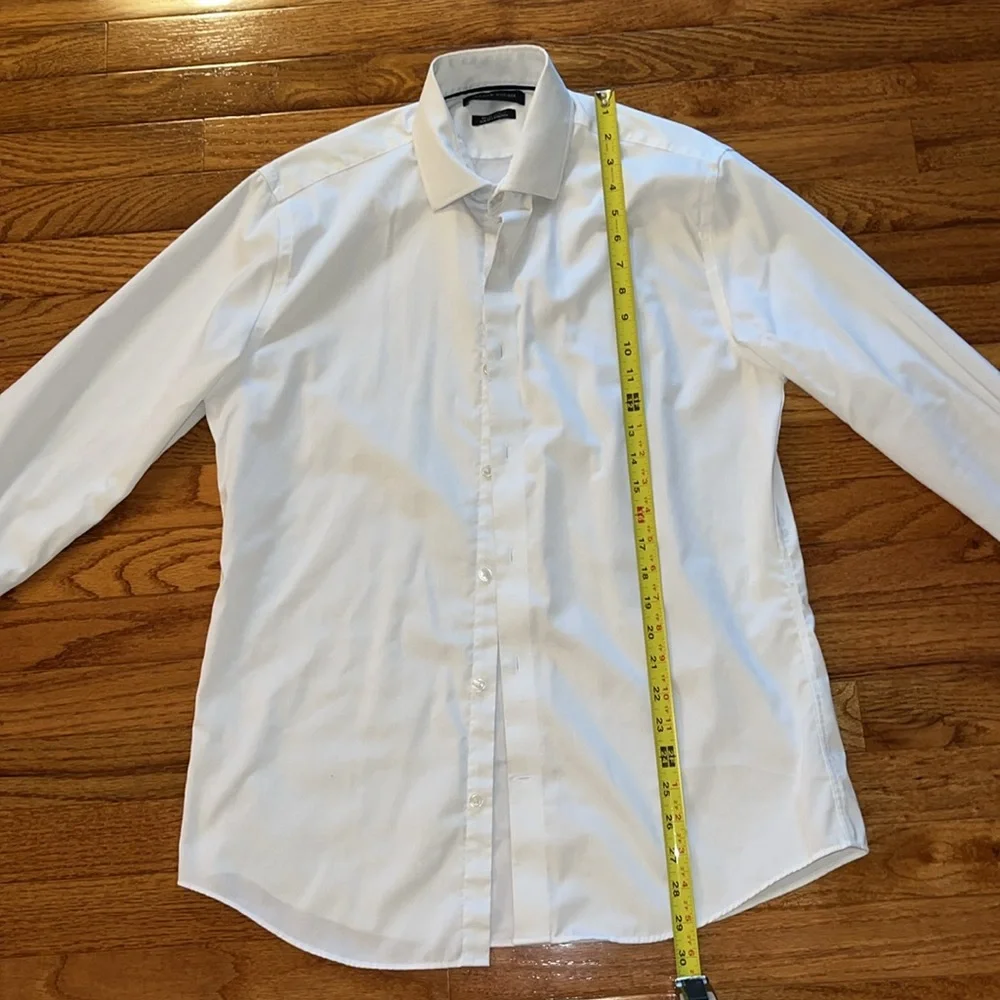 Tommy Hilfiger button-down dress shirt - Picture 2 of 7